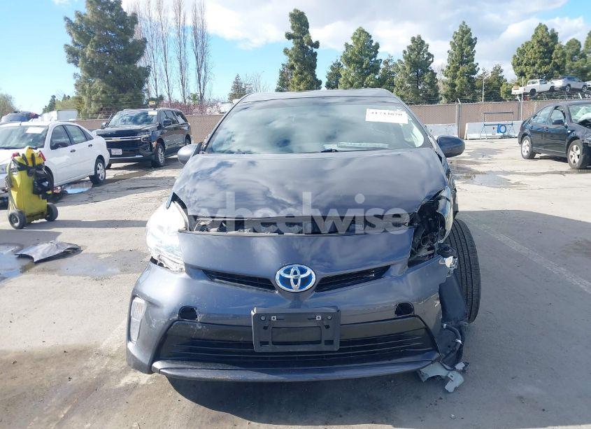 Photo 13 of 2015 Toyota Prius TWO (VIN JTDKN3DU0F1972578)