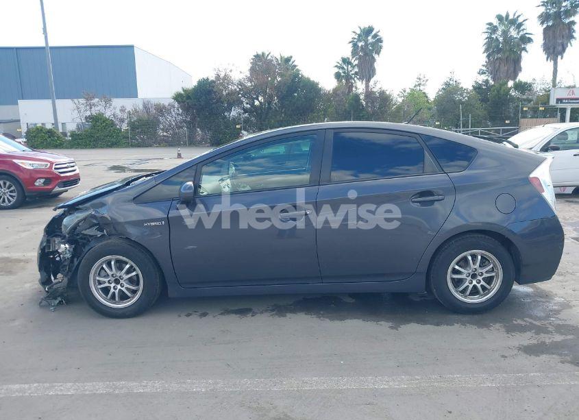 Photo 15 of 2015 Toyota Prius TWO (VIN JTDKN3DU0F1972578)