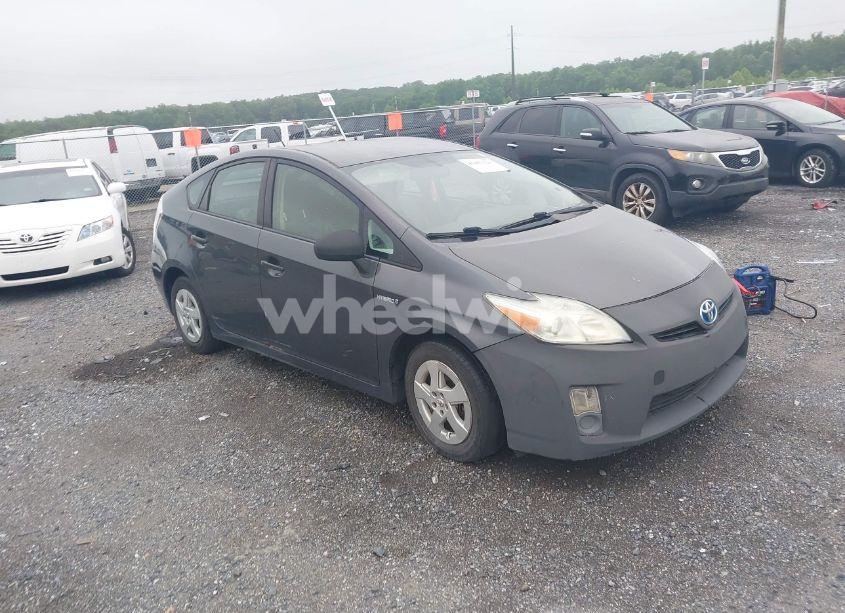 2010 Toyota Prius IV (VIN JTDKN3DU1A0017710) main photo