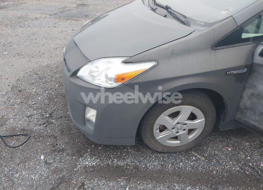 Photo 6 of 2010 Toyota Prius IV (VIN JTDKN3DU1A0017710)