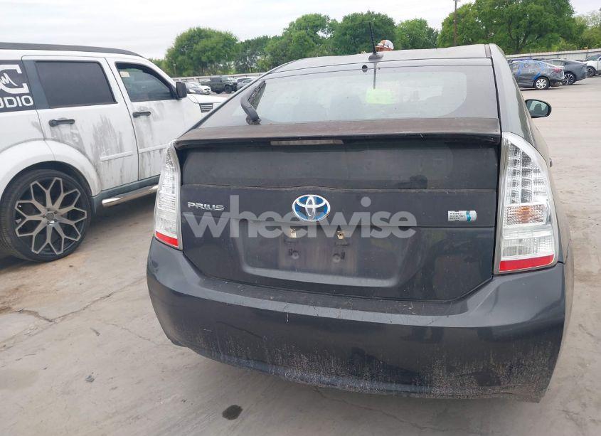 Photo 16 of 2010 Toyota Prius III (VIN JTDKN3DU1A0026861)