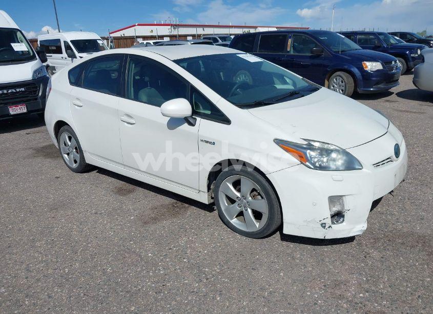 2010 Toyota Prius V (VIN JTDKN3DU1A0040808) main photo