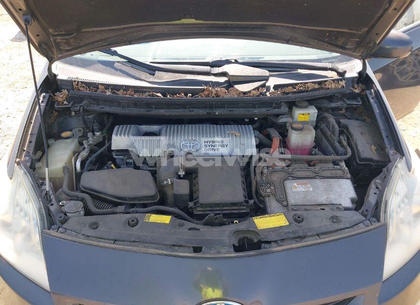Photo 10 of 2010 Toyota Prius III (VIN JTDKN3DU1A0065854)