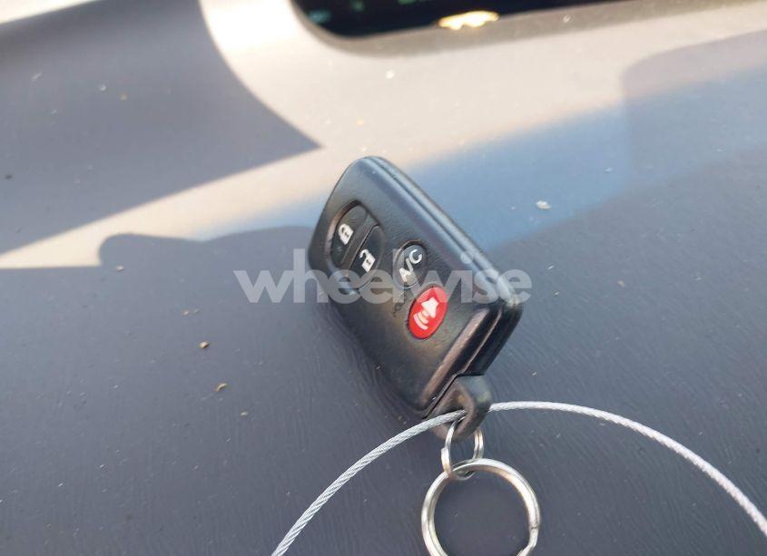 Photo 11 of 2010 Toyota Prius III (VIN JTDKN3DU1A0065854)