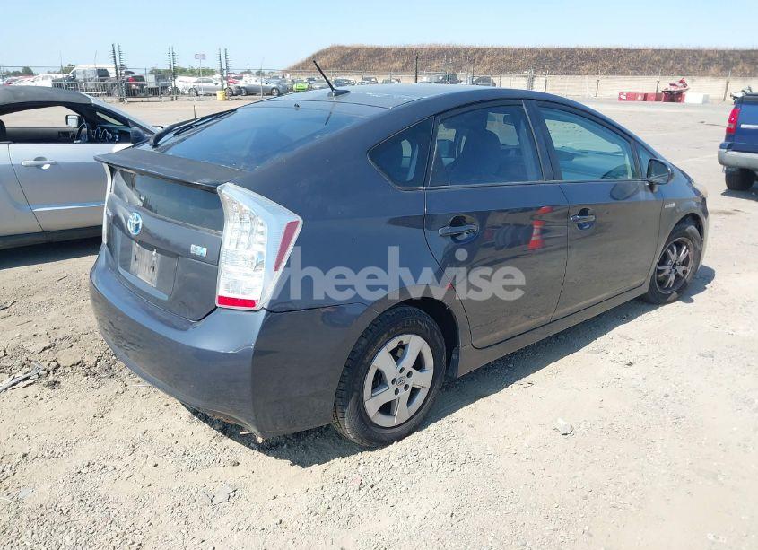 Photo 4 of 2010 Toyota Prius III (VIN JTDKN3DU1A0065854)