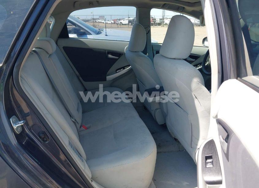 Photo 8 of 2010 Toyota Prius III (VIN JTDKN3DU1A0065854)