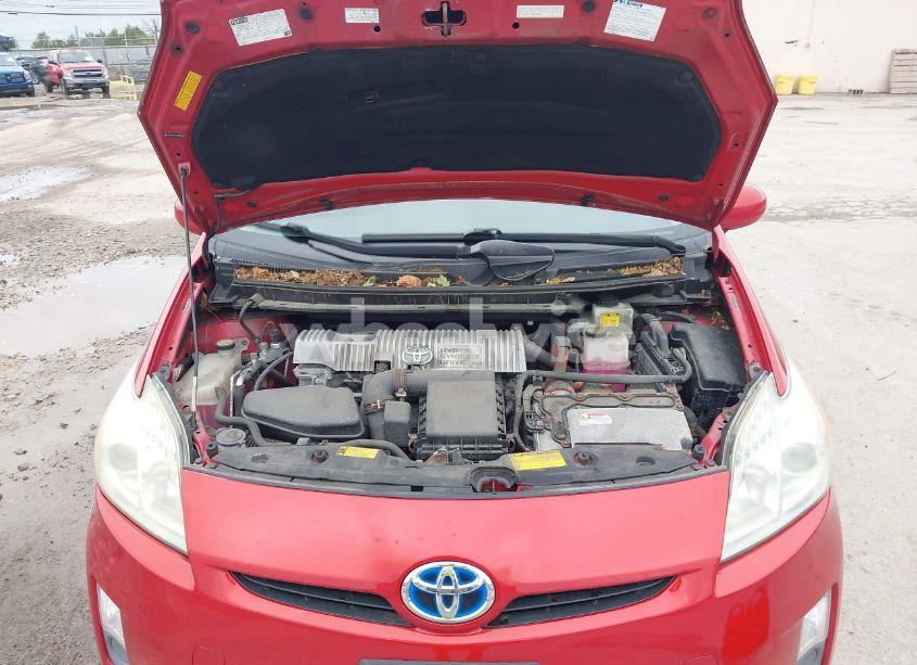 Photo 10 of 2010 Toyota Prius III (VIN JTDKN3DU1A0081567)