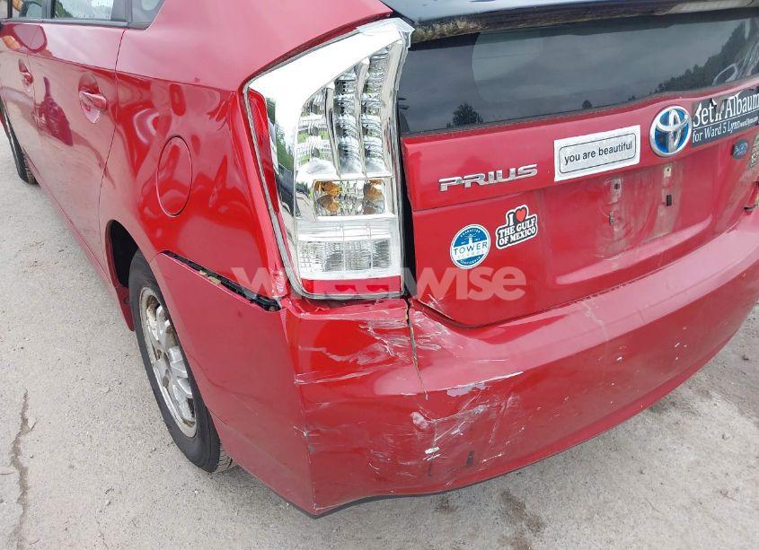 Photo 6 of 2010 Toyota Prius III (VIN JTDKN3DU1A0081567)