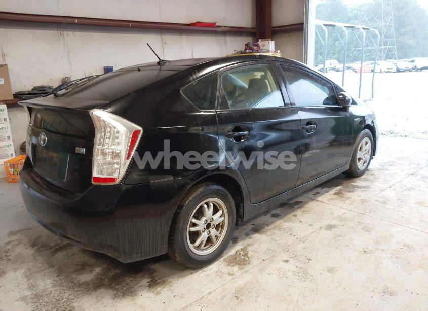 Photo 4 of 2010 Toyota Prius I/II/III/IV/V (VIN JTDKN3DU1A0111022)
