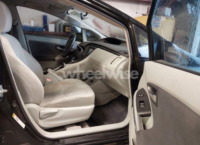 Photo 5 of 2010 Toyota Prius I/II/III/IV/V (VIN JTDKN3DU1A0111022)