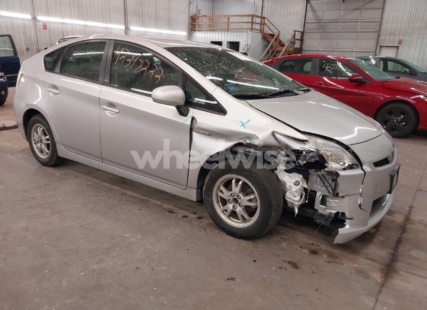 2010 Toyota Prius II (VIN JTDKN3DU1A0129469) main photo