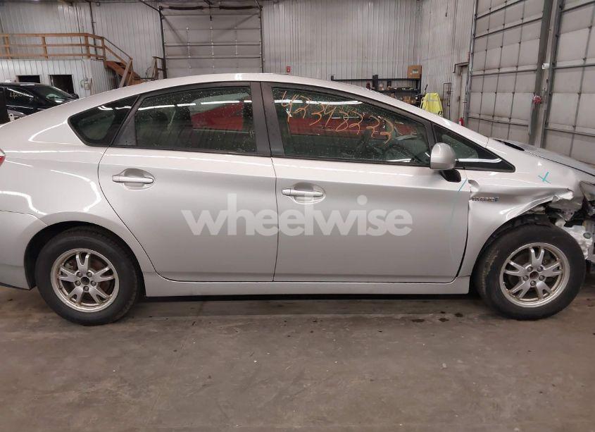 Photo 14 of 2010 Toyota Prius II (VIN JTDKN3DU1A0129469)