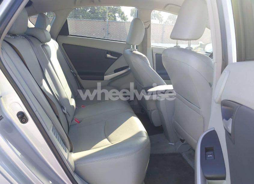 Photo 8 of 2010 Toyota Prius IV (VIN JTDKN3DU1A0169440)