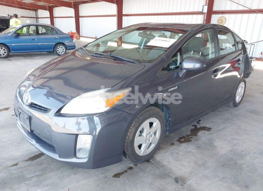 Photo 2 of 2010 Toyota Prius II (VIN JTDKN3DU1A0170135)