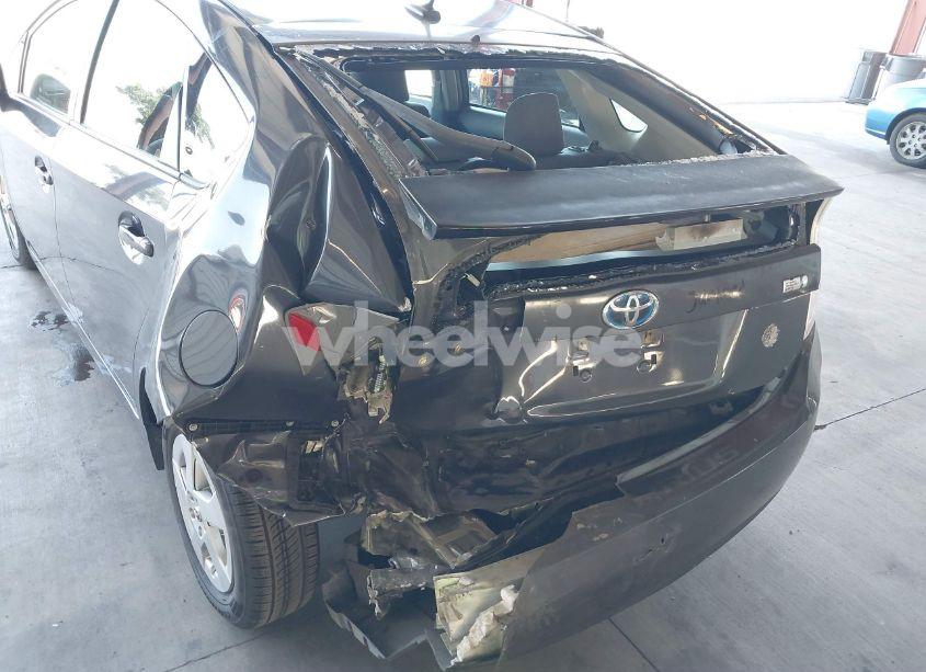 Photo 6 of 2010 Toyota Prius II (VIN JTDKN3DU1A0170135)