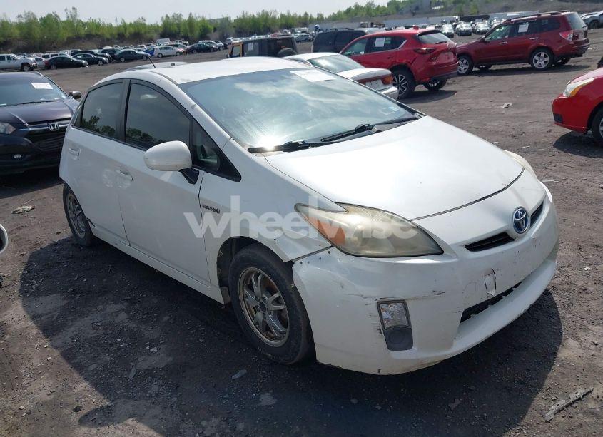 2010 Toyota Prius II (VIN JTDKN3DU1A0216126) main photo