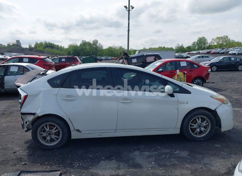 Photo 13 of 2010 Toyota Prius II (VIN JTDKN3DU1A0216126)