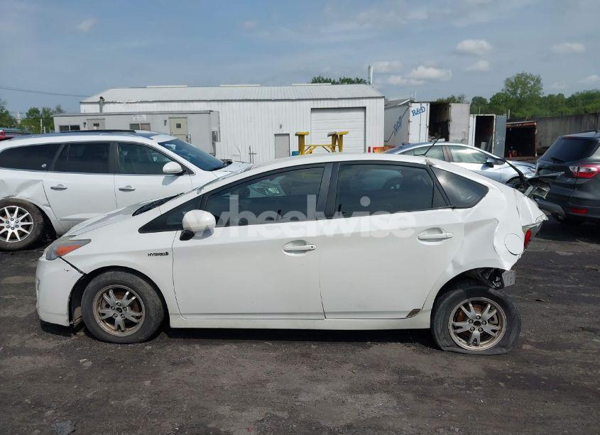 Photo 14 of 2010 Toyota Prius II (VIN JTDKN3DU1A0216126)