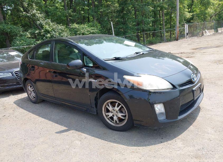 2010 Toyota Prius III (VIN JTDKN3DU1A0233847) main photo