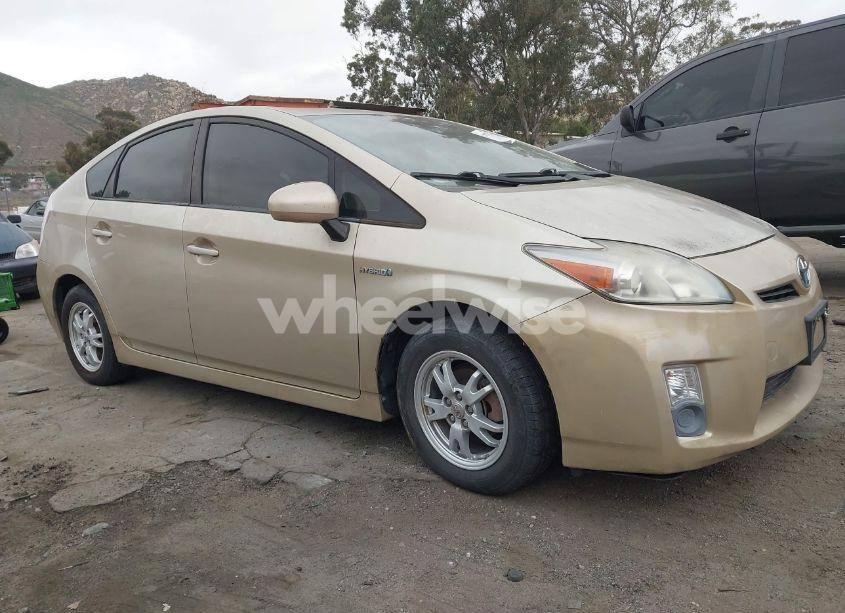2010 Toyota Prius II (VIN JTDKN3DU1A1176026) main photo