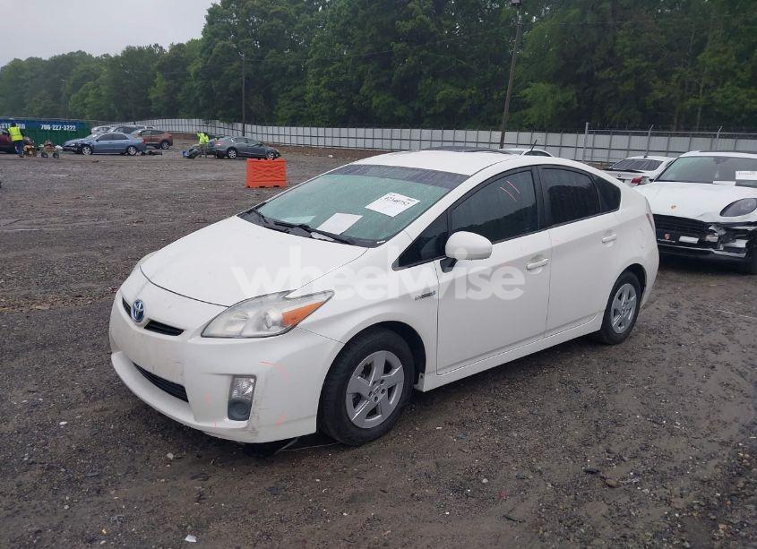 Photo 2 of 2010 Toyota Prius II (VIN JTDKN3DU1A5003468)