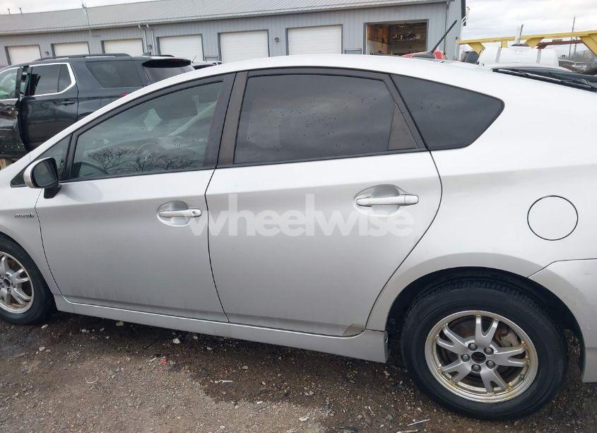 Photo 14 of 2010 Toyota Prius II (VIN JTDKN3DU1A5108849)