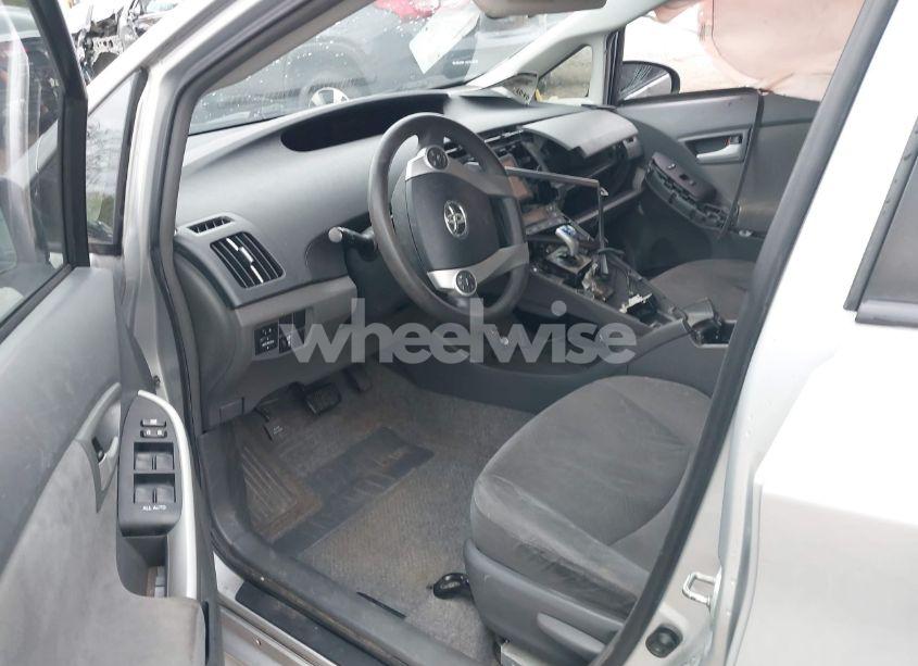 Photo 5 of 2010 Toyota Prius II (VIN JTDKN3DU1A5108849)