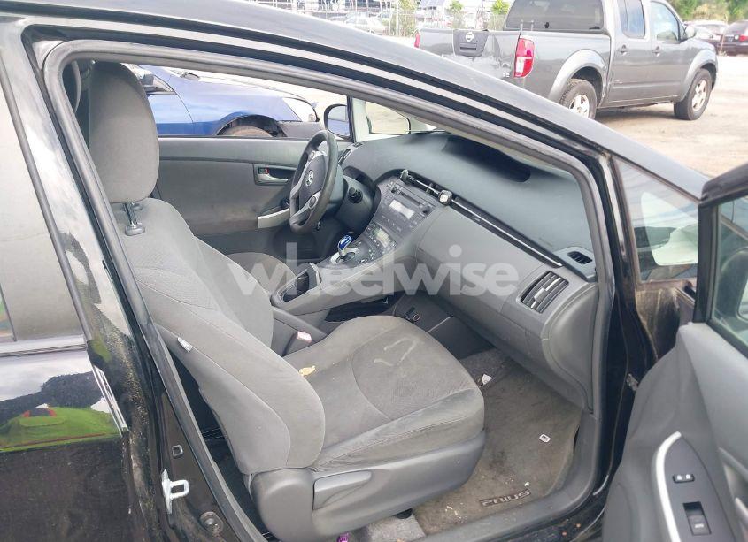 Photo 5 of 2011 Toyota Prius TWO (VIN JTDKN3DU1B0271175)