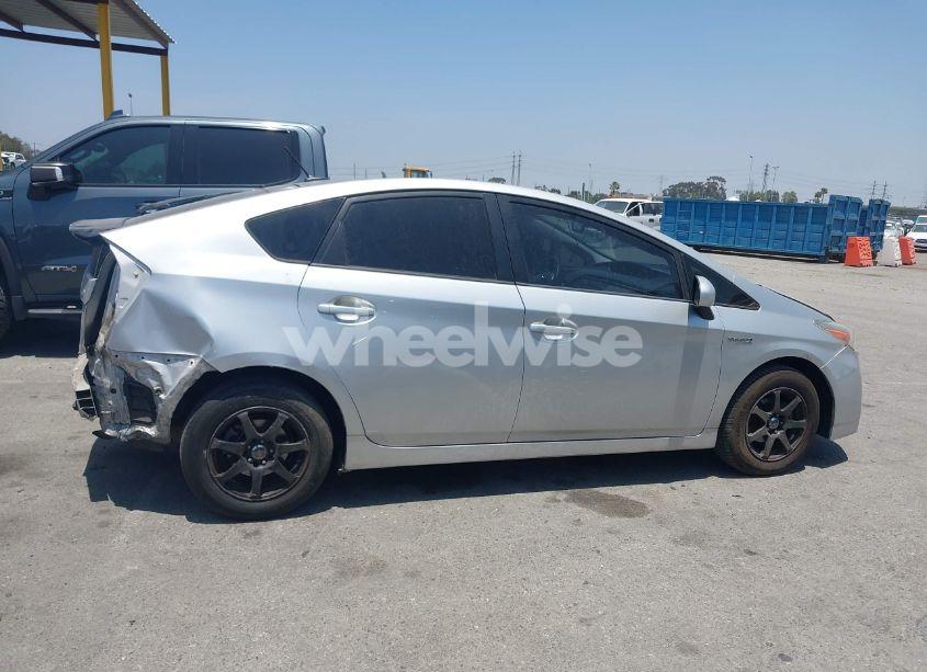 Photo 14 of 2011 Toyota Prius TWO (VIN JTDKN3DU1B1421439)