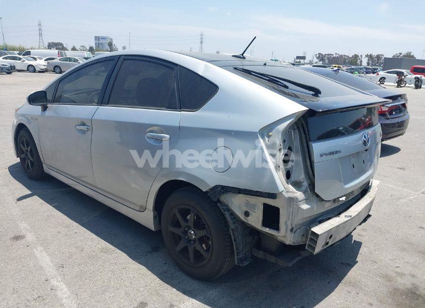 Photo 3 of 2011 Toyota Prius TWO (VIN JTDKN3DU1B1421439)