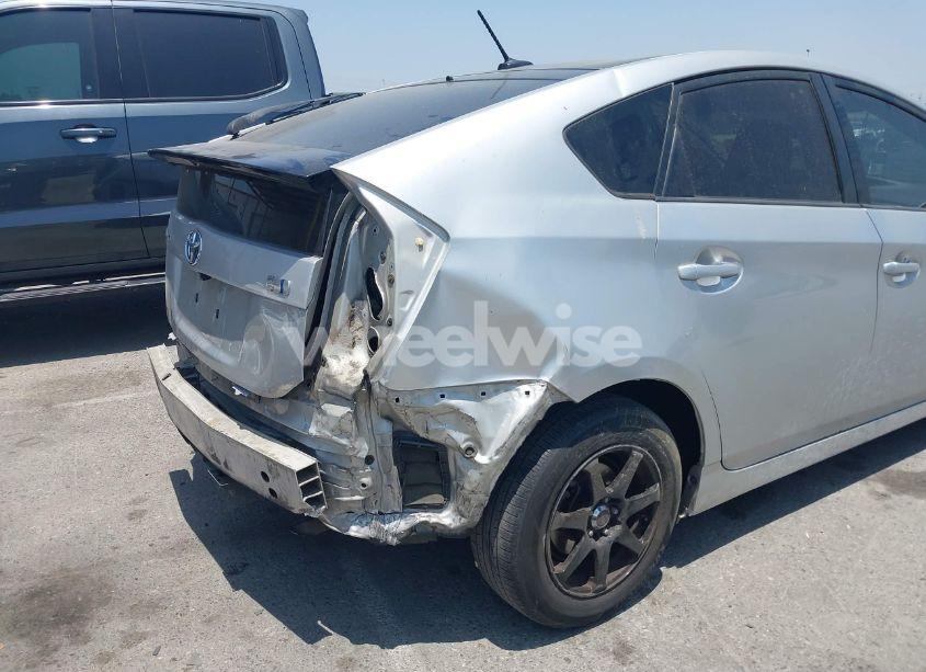 Photo 6 of 2011 Toyota Prius TWO (VIN JTDKN3DU1B1421439)