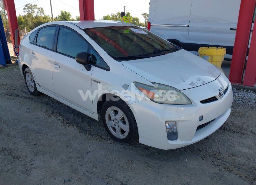 2011 Toyota Prius THREE (VIN JTDKN3DU1B5346895) main photo