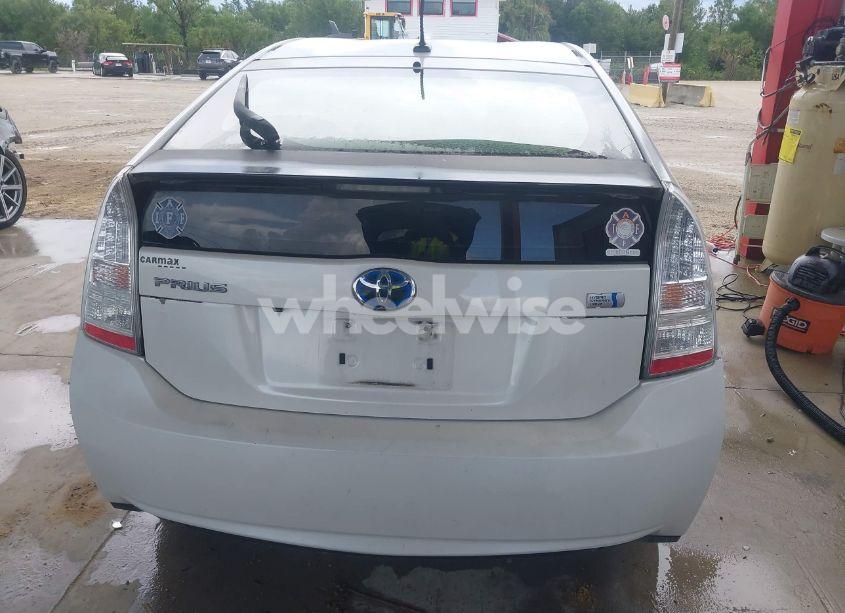 Photo 16 of 2011 Toyota Prius THREE (VIN JTDKN3DU1B5346895)