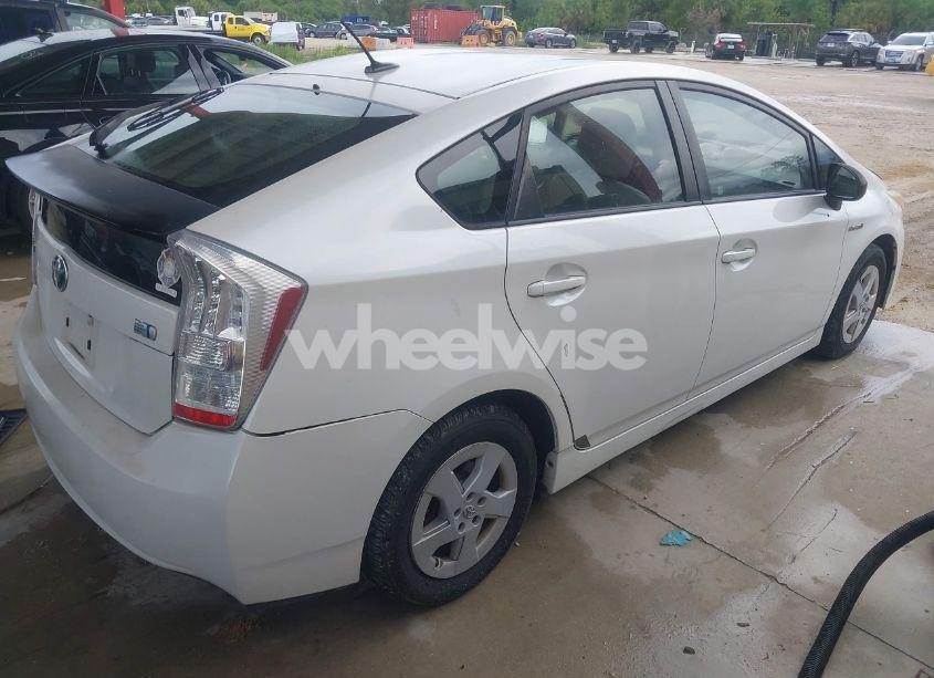 Photo 4 of 2011 Toyota Prius THREE (VIN JTDKN3DU1B5346895)