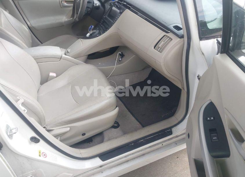 Photo 5 of 2011 Toyota Prius THREE (VIN JTDKN3DU1B5346895)