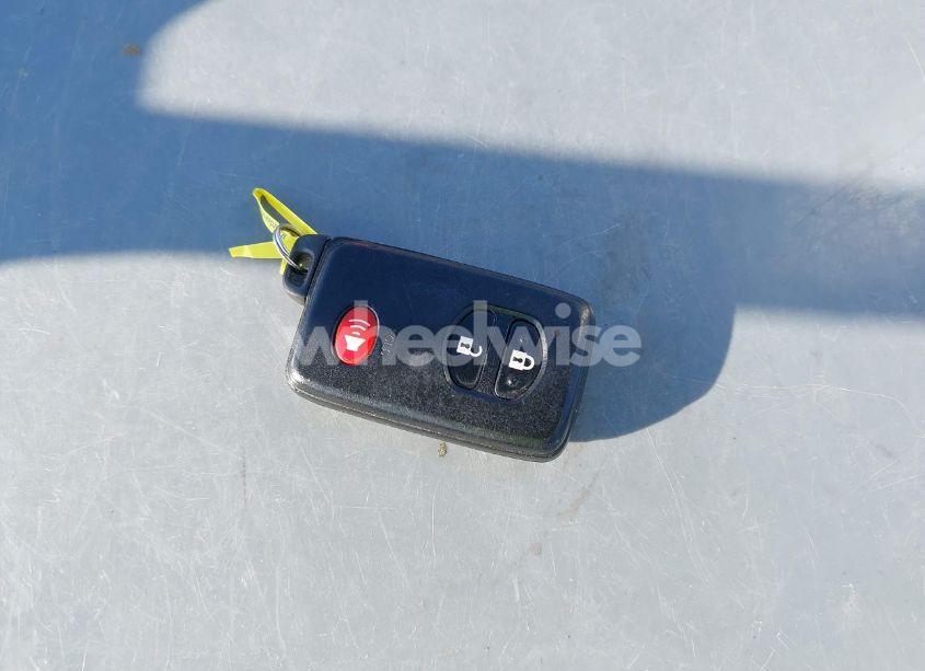 Photo 11 of 2012 Toyota Prius THREE (VIN JTDKN3DU1C1503107)