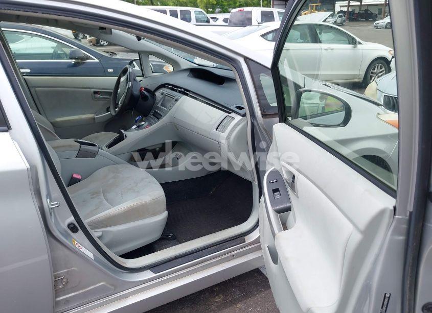 Photo 5 of 2012 Toyota Prius FIVE/FOUR/ONE/THREE/TWO (VIN JTDKN3DU1C5485927)