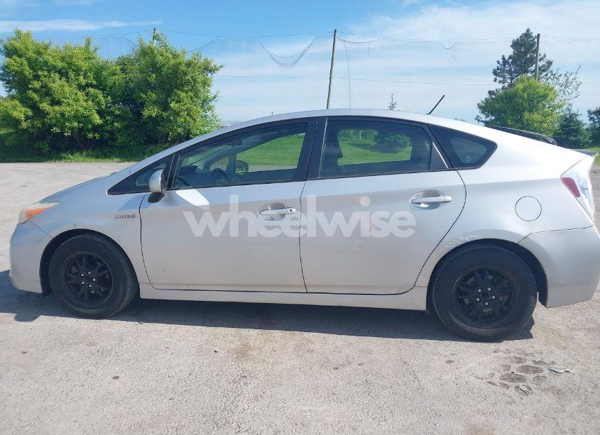 Photo 14 of 2012 Toyota Prius THREE (VIN JTDKN3DU1C5489783)