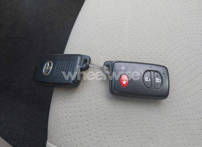 Photo 11 of 2013 Toyota Prius THREE (VIN JTDKN3DU1D0350350)