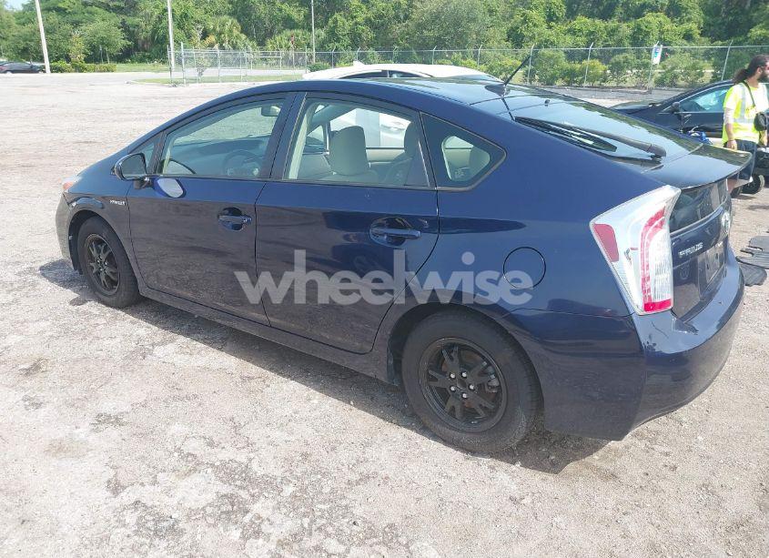 Photo 3 of 2013 Toyota Prius THREE (VIN JTDKN3DU1D0350350)