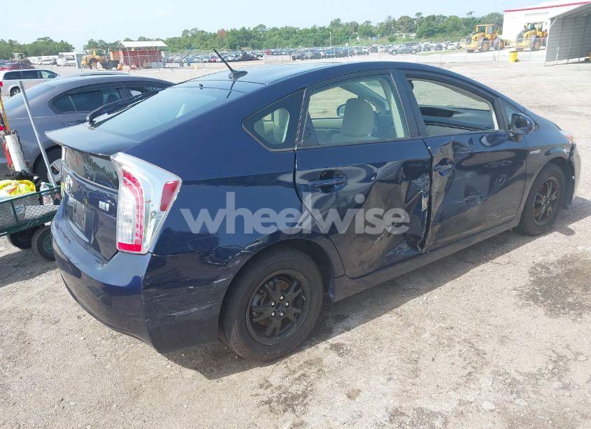 Photo 4 of 2013 Toyota Prius THREE (VIN JTDKN3DU1D0350350)