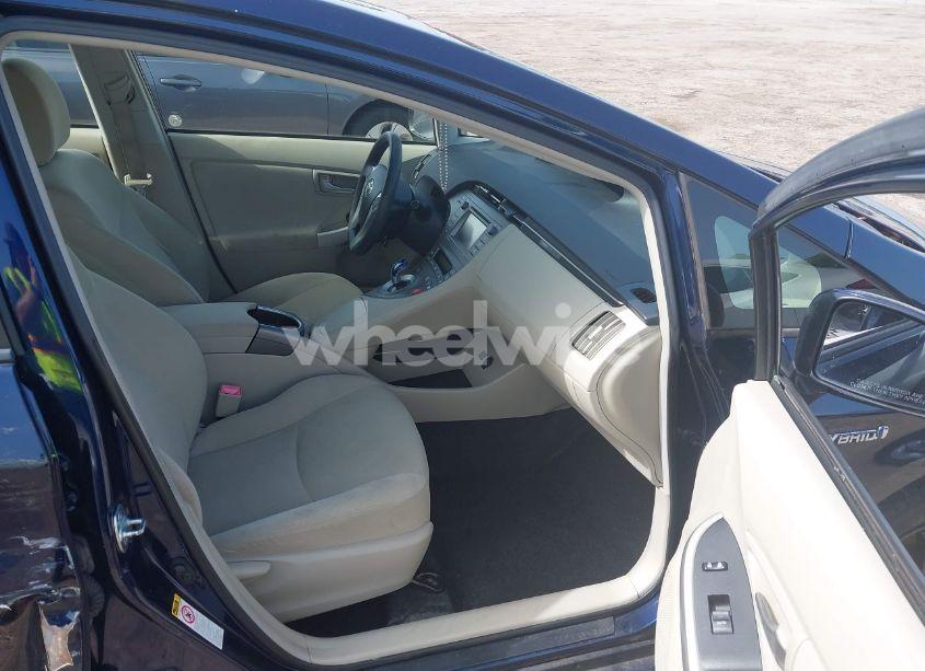 Photo 5 of 2013 Toyota Prius THREE (VIN JTDKN3DU1D0350350)