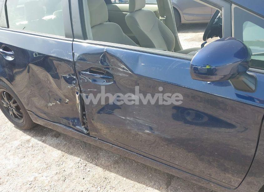 Photo 6 of 2013 Toyota Prius THREE (VIN JTDKN3DU1D0350350)