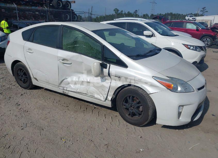 2013 Toyota Prius THREE (VIN JTDKN3DU1D5695574) main photo