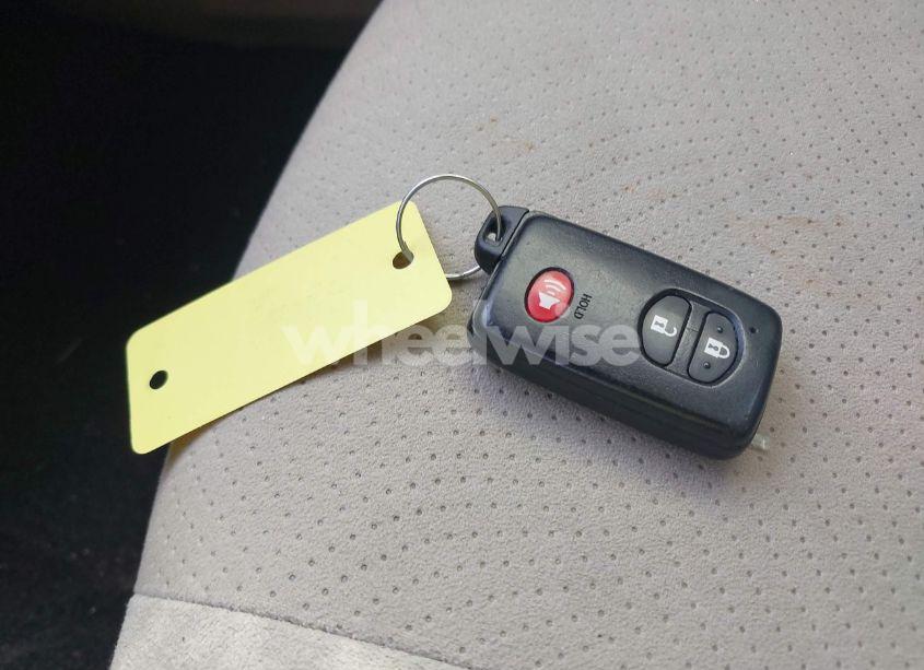 Photo 11 of 2013 Toyota Prius THREE (VIN JTDKN3DU1D5695574)