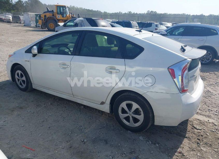 Photo 14 of 2013 Toyota Prius THREE (VIN JTDKN3DU1D5695574)