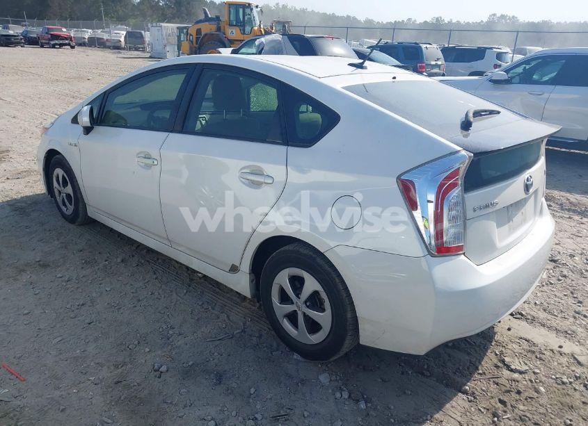 Photo 3 of 2013 Toyota Prius THREE (VIN JTDKN3DU1D5695574)