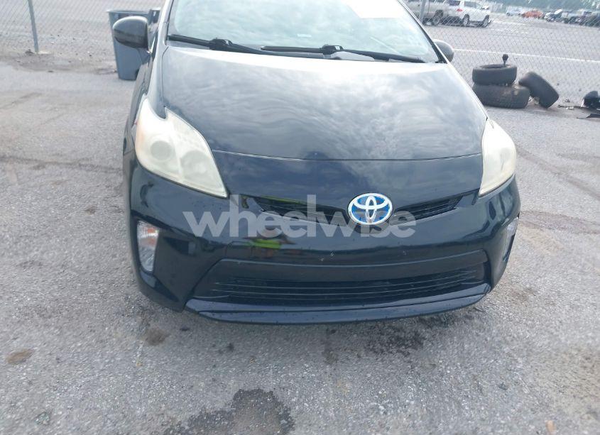 Photo 6 of 2013 Toyota Prius TWO (VIN JTDKN3DU1D5702331)