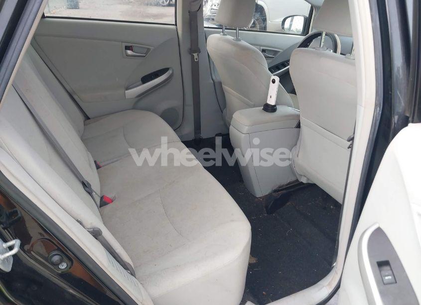 Photo 8 of 2013 Toyota Prius TWO (VIN JTDKN3DU1D5702331)