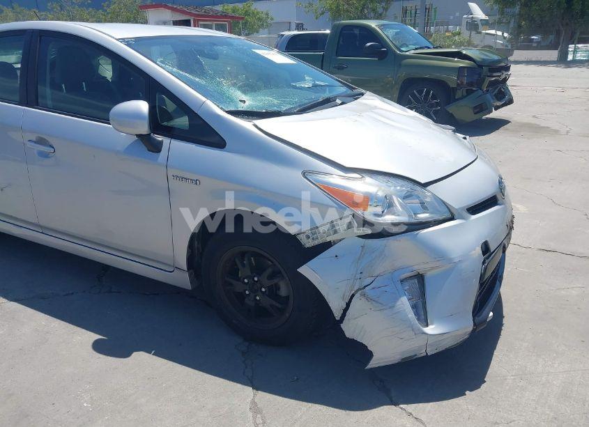 Photo 13 of 2014 Toyota Prius TWO (VIN JTDKN3DU1E0388694)